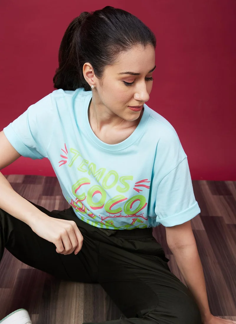 جلو باص تيشيرت نسائي قطن خالص كبير بطباعة حروف زرقاء